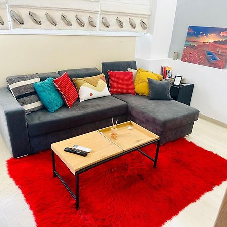 Royal Red Suite No 1, Piraeus Port Exterior foto